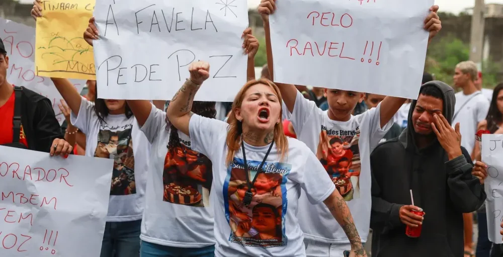 Nove em cada dez moradores de comunidade reprovam operações violentas Imagem referente a Nove em cada dez moradores de comunidade reprovam operações violentas