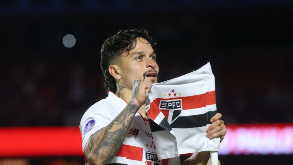 São Paulo vence Boston River por 2 a 0 e confirma liderança do grupo na Sul-Americana Imagem referente a São Paulo vence Boston River por 2 a 0 e confirma liderança do grupo na Sul-Americana