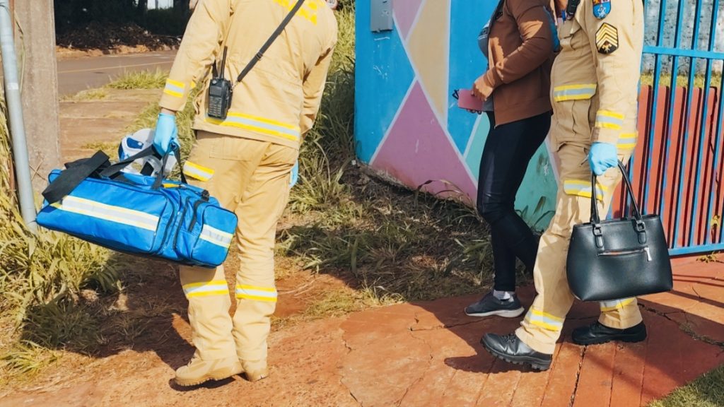 Mulher de 51 anos é socorrida pelo Siate no Cmei Reino Encantado Imagem referente a Mulher de 51 anos é socorrida pelo Siate no Cmei Reino Encantado