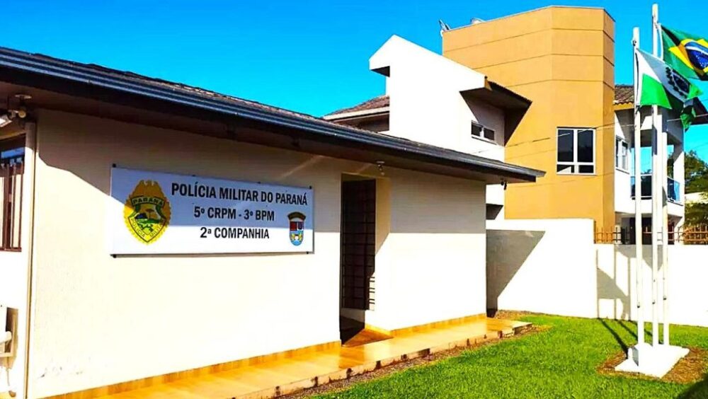 Suspeito de ameaçar a mãe por dinheiro para drogas é preso pela Polícia Militar Imagem referente a Suspeito de ameaçar a mãe por dinheiro para drogas é preso pela Polícia Militar