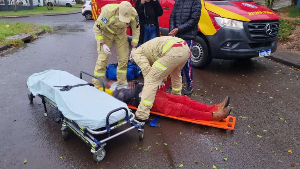 Homem tem lesão grave na cabeça ao ser atropelado no Jardim Clarito Imagem referente a Homem tem lesão grave na cabeça ao ser atropelado no Jardim Clarito