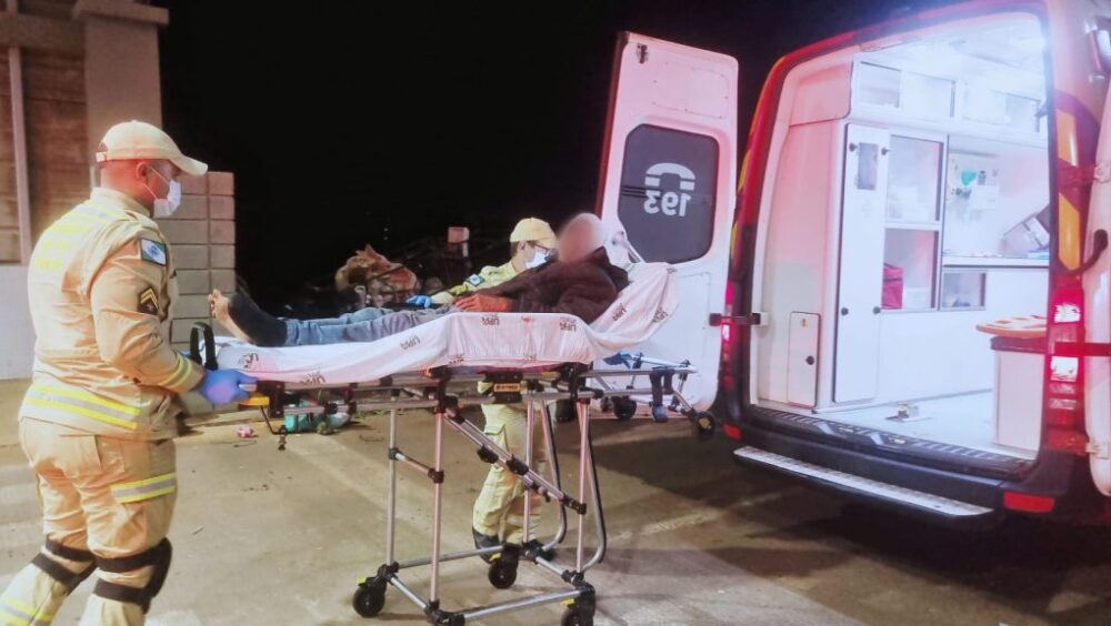 Corpo de Bombeiros atende vítima de agressão no Terminal Nordeste em Cascavel Imagem referente a Corpo de Bombeiros atende vítima de agressão no Terminal Nordeste em Cascavel