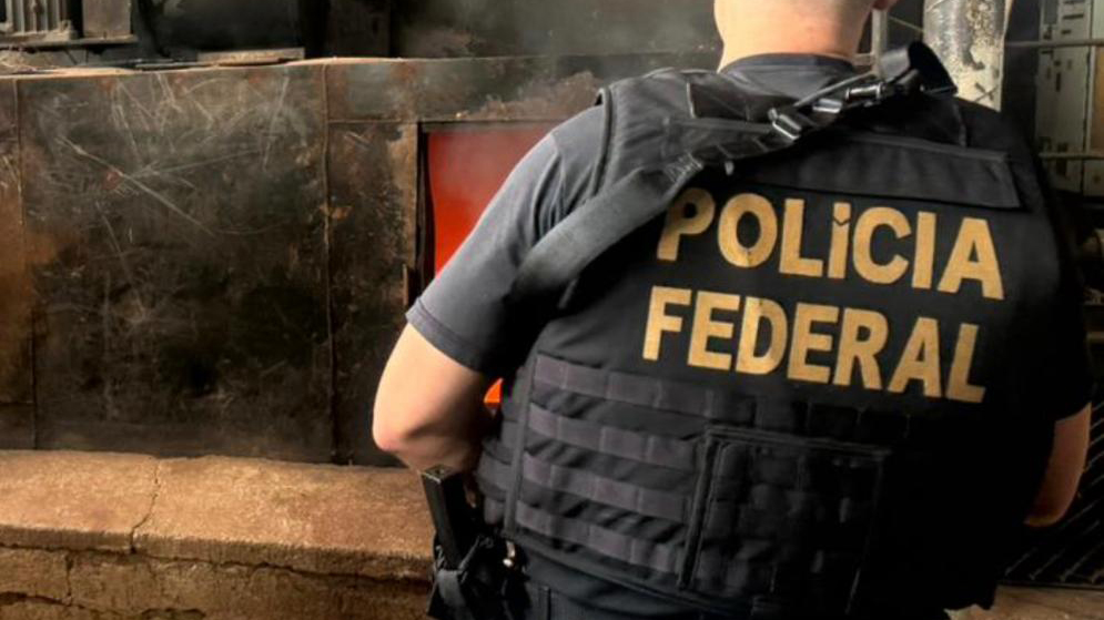 PF incinera mais de 8 toneladas de drogas apreendidas na Região de Cascavel Imagem referente a PF incinera mais de 8 toneladas de drogas apreendidas na Região de Cascavel