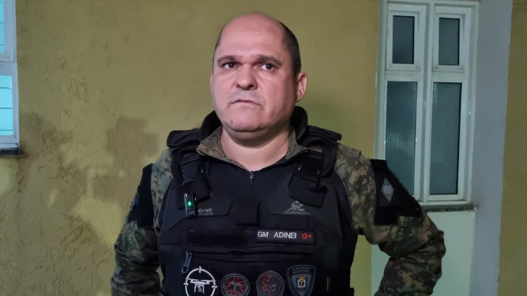 GM detalha ocorrência de violência doméstica com homem armado em Cascavel “ele estava muito agressivo” Imagem referente a GM detalha ocorrência de violência doméstica com homem armado em Cascavel “ele estava muito agressivo”