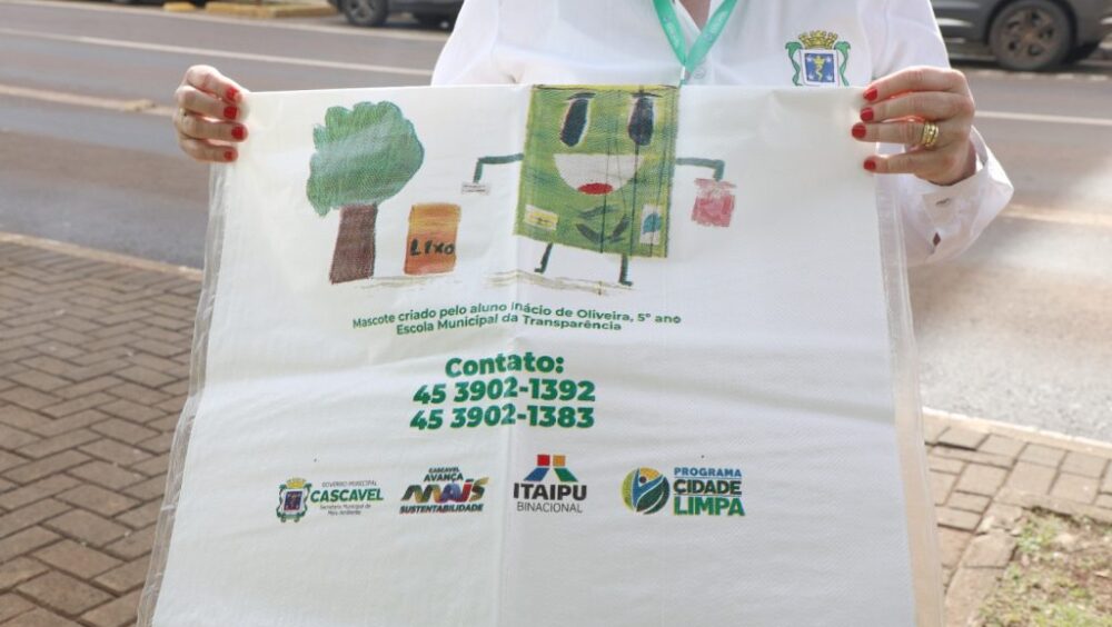 Coleta de recicláveis no Calçadão terá mudanças a partir de segunda-feira (25) Imagem referente a Coleta de recicláveis no Calçadão terá mudanças a partir de segunda-feira (25)