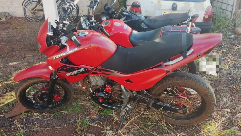 Condutor sem habilitação é abordado após tentativa de fuga no Oeste do Paraná Imagem referente a Condutor sem habilitação é abordado após tentativa de fuga no Oeste do Paraná