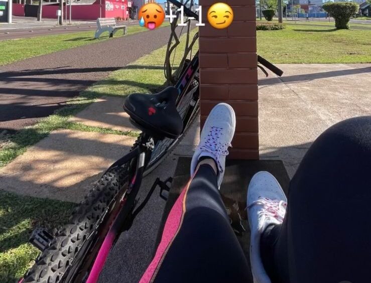 Internauta procura bicicleta rosa furtada durante a madrugada em Cascavel Imagem referente a Internauta procura bicicleta rosa furtada durante a madrugada em Cascavel