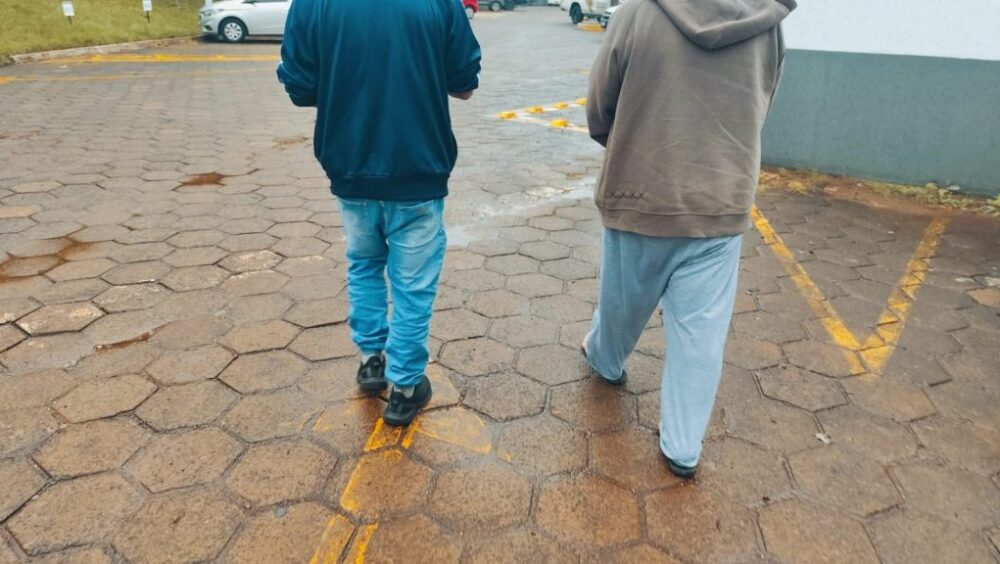 Polícia captura idoso de 73 anos condenado por abuso infantil contra menina de 10 Imagem referente a Polícia captura idoso de 73 anos condenado por abuso infantil contra menina de 10