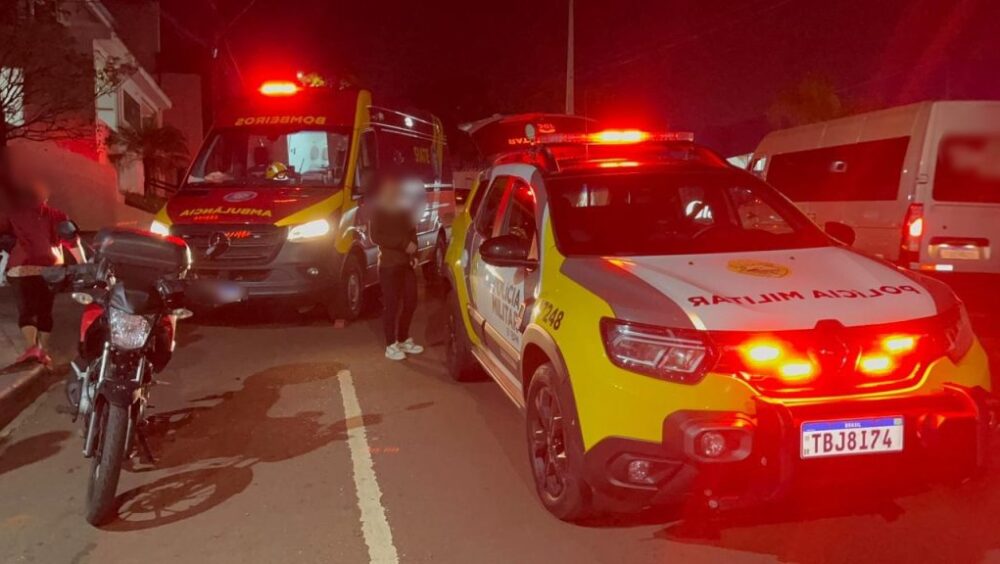 Siate é atende acidente de trânsito na Rua Jacarezinho Imagem referente a Siate é atende acidente de trânsito na Rua Jacarezinho