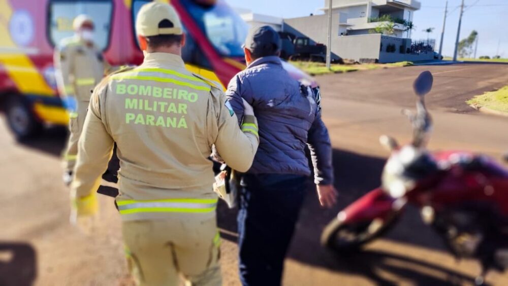 Motociclista é vítima de acidente de trânsito na Rua João Rotta em Cascavel Imagem referente a Motociclista é vítima de acidente de trânsito na Rua João Rotta em Cascavel