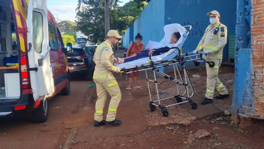 Aluna fica ferida após queda em colégio de Cascavel Imagem referente a Aluna fica ferida após queda em colégio de Cascavel