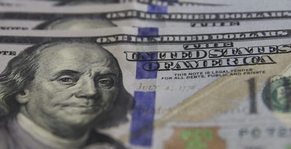 Déficit nas contas externas fica em R$ 1,8 bilhão em abril Imagem referente a Déficit nas contas externas fica em R$ 1,8 bilhão em abril