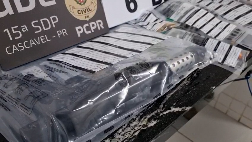 Operação Elo Forte apreende submetralhadora e drogas em Cascavel Imagem referente a Operação Elo Forte apreende submetralhadora e drogas em Cascavel