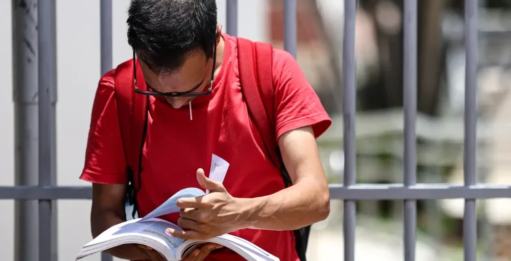MEC lança Sisu+ para preencher vagas no ensino superior público Imagem referente a MEC lança Sisu+ para preencher vagas no ensino superior público