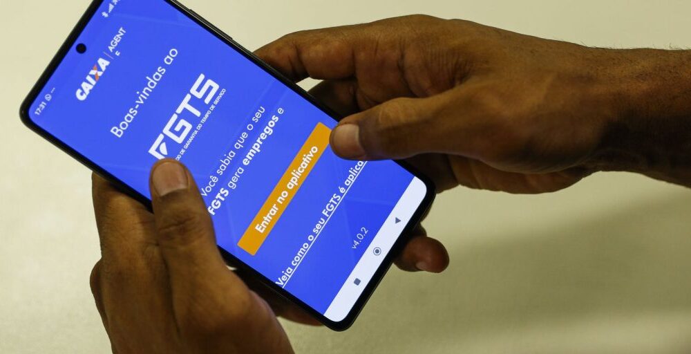 Caixa antecipa saque-aniversário do FGTS para demitidos Imagem referente a Caixa antecipa saque-aniversário do FGTS para demitidos