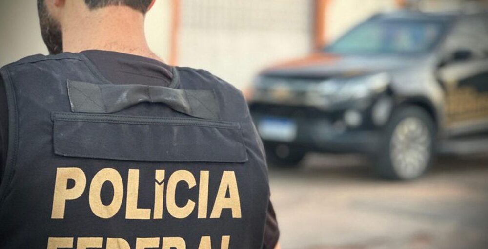 Delegado de Toledo é preso em operação da PF; Polícia Civil abre investigação interna no Paraná Imagem referente a Delegado de Toledo é preso em operação da PF; Polícia Civil abre investigação interna no Paraná