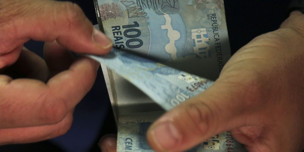 Abono salarial: pagamento para nascidos em maio e junho começa hoje Imagem referente a Abono salarial: pagamento para nascidos em maio e junho começa hoje