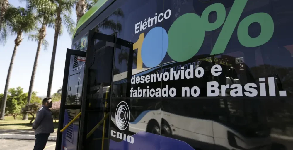 CMN dobra duração de linhas do Move Brasil a ônibus e micro-ônibus Imagem referente a CMN dobra duração de linhas do Move Brasil a ônibus e micro-ônibus